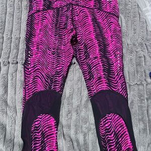 Nike capris XL NWOT never worn. Pants leggings tights. These are capris pink